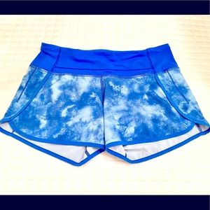 Lululemon Athletica Times Short in Blue Tue Dye